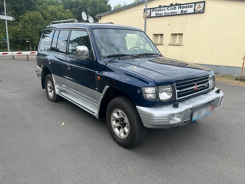 Blau Gebraucht 1999 Mitsubishi Pajero SUV | 9.900 € - Bild 1/4