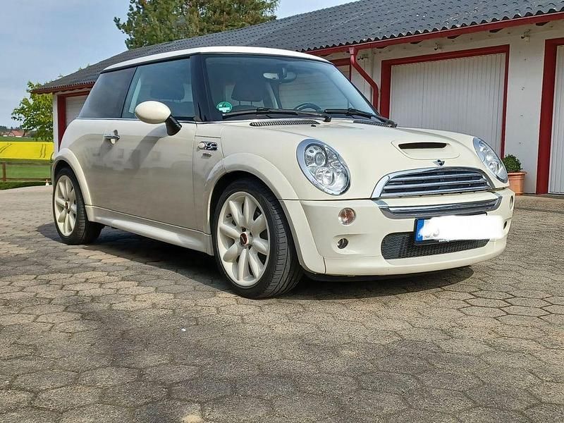 Gebraucht Mini John Cooper Works 237 PS (174 kW) 2004 Weiß Kleinwagen