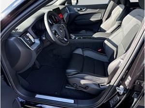 Gebraucht Volvo XC60 Plus 455 PS (334 kW) 2024 Schwarz (onyx black metallic) SUV