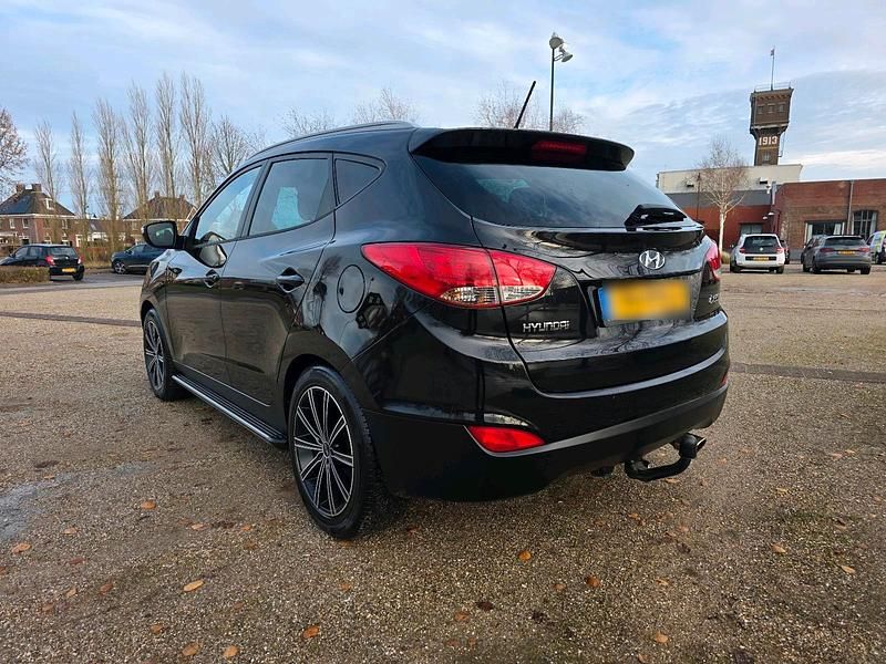 Gebraucht Hyundai ix35 163 PS (119 kW) 2011 Schwarz SUV