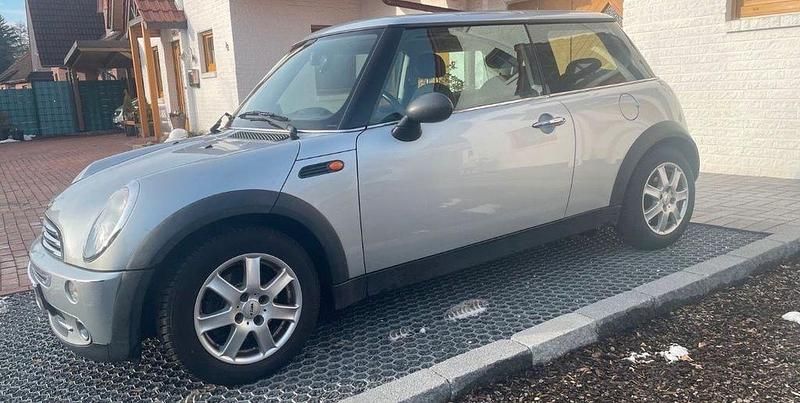Gebraucht Mini ONE 90 PS (66 kW) 2005 Grau Kleinwagen