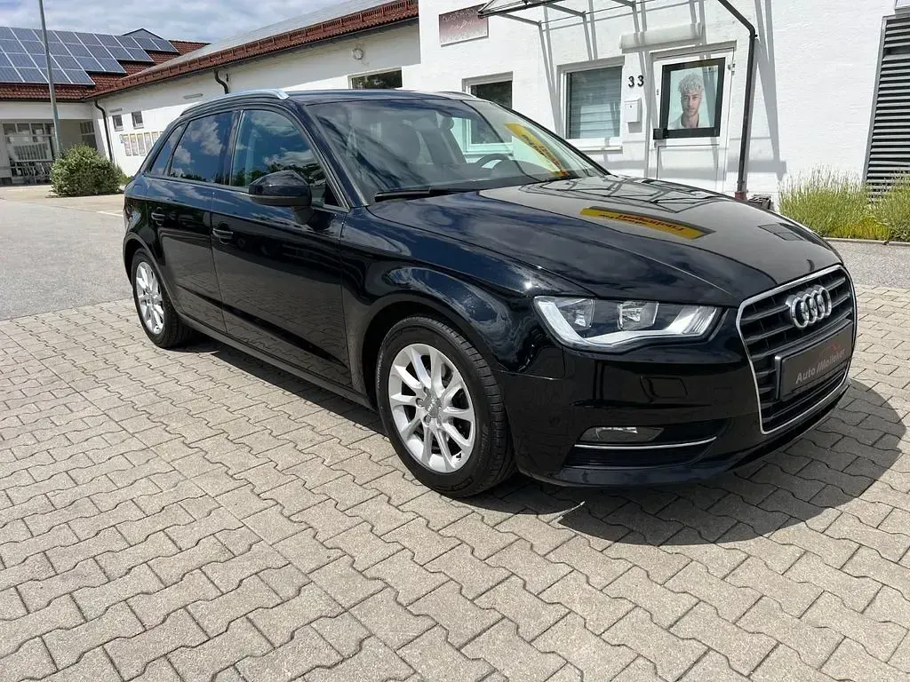 Second-hand Audi A3 Attraction 122 CP (89 kW) 2013 Negru Berlinǎ