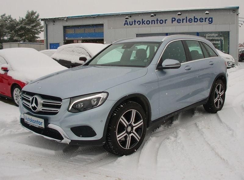 Silber Gebraucht 2016 Mercedes GLC220 SUV | 25.999 € (Fairer Preis) - Bild 1/4