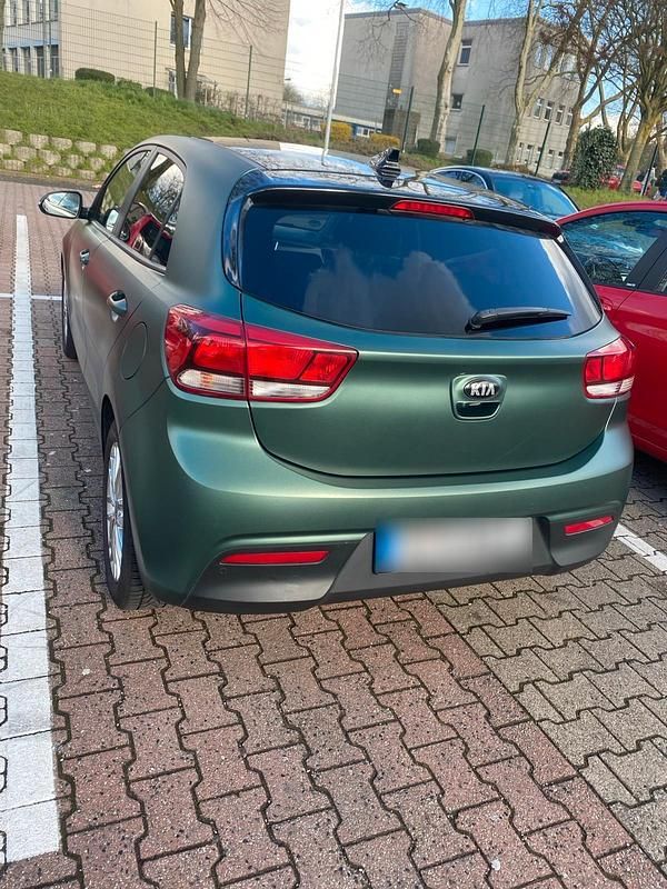 Gebraucht Kia Rio 101 PS (74 kW) 2019 Limousine