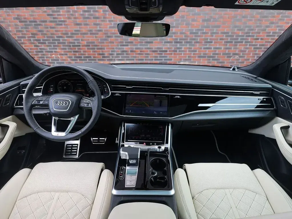 Neu Audi Q8 Competition 489 PS (359 kW) 2026 Schwarz SUV