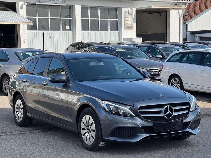 Gebraucht Mercedes C220 170 PS (125 kW) 2017 Grau Kombi