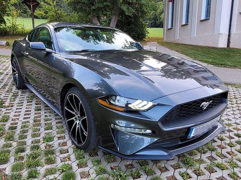 Grau Gebraucht 2018 Ford Mustang Premium Coupé | 22.999 € (Guter Preis) - Bild 1/4