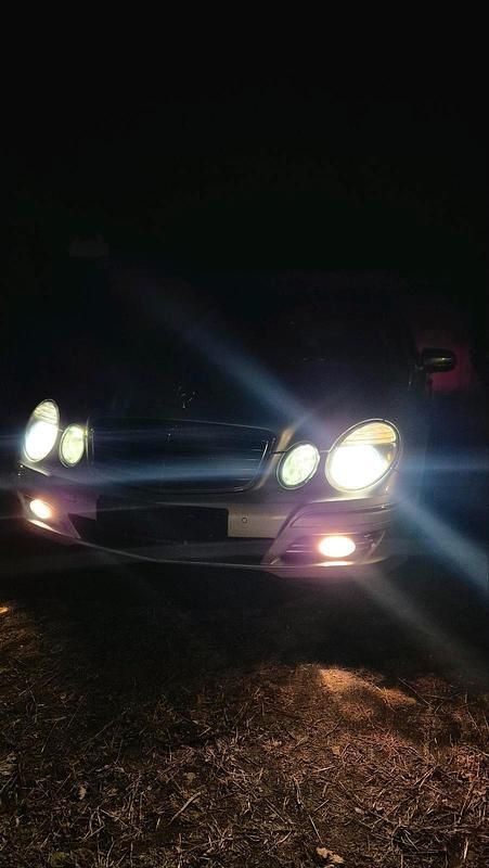 Silber Gebraucht 2007 Mercedes E280 Avantgarde Kombi | 3.900 € (Fairer Preis) - Bild 1/4