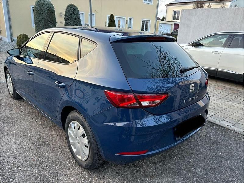 Gebraucht Seat Leon Reference 110 PS (80 kW) 2018 Blau Limousine