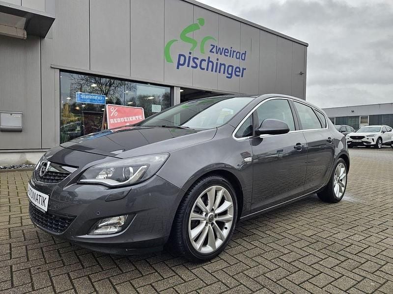 Gebraucht Opel Astra Cosmo 179 PS (131 kW) 2010 Grau Limousine