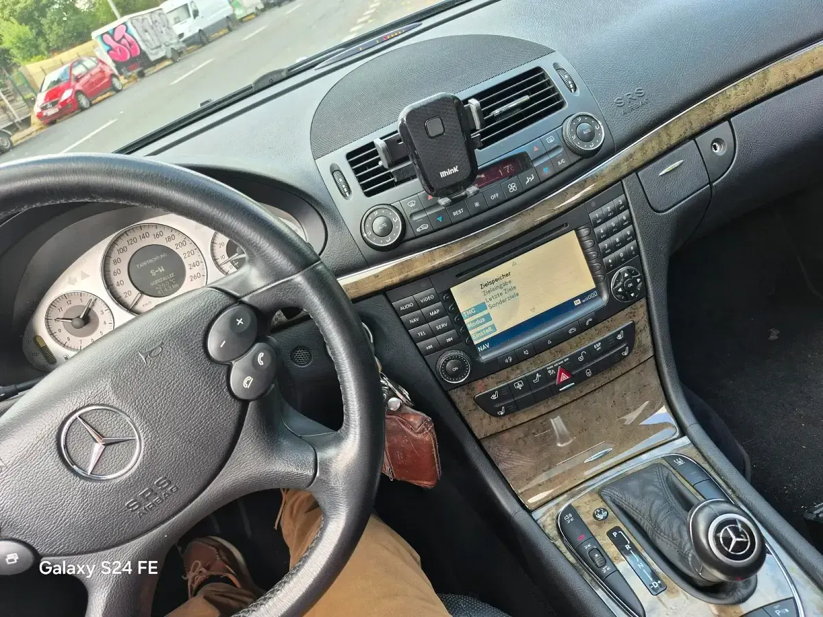 Gebraucht Mercedes E500 388 PS (285 kW) 2007 Schwarz Limousine