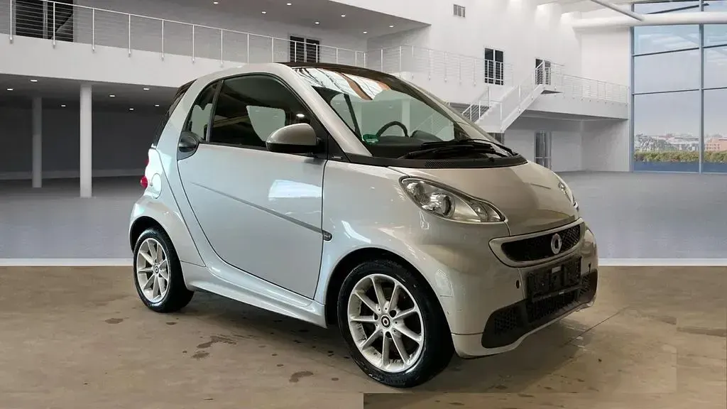 Gebraucht Smart ForTwo Coupé 71 PS (52 kW) 2013 Silber Coupé