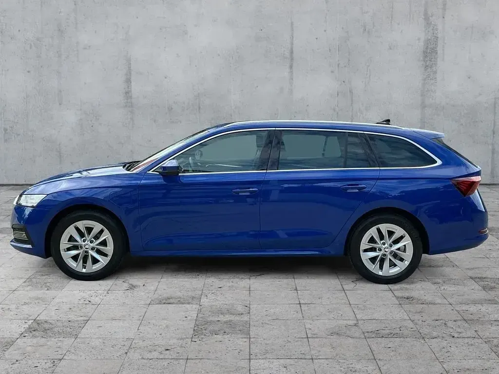 Gebraucht Skoda Octavia 204 PS (150 kW) 2022 Energyblau Kombi