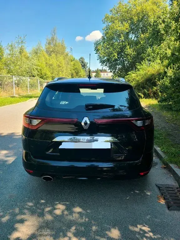 Gebraucht Renault Mégane IV Play 132 PS (97 kW) 2017 Schwarz Limousine