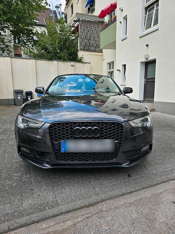 Grau Gebraucht 2013 Audi A5 Sportback S-Line Limousine | 12.600 € (Guter Preis) - Bild 1/4