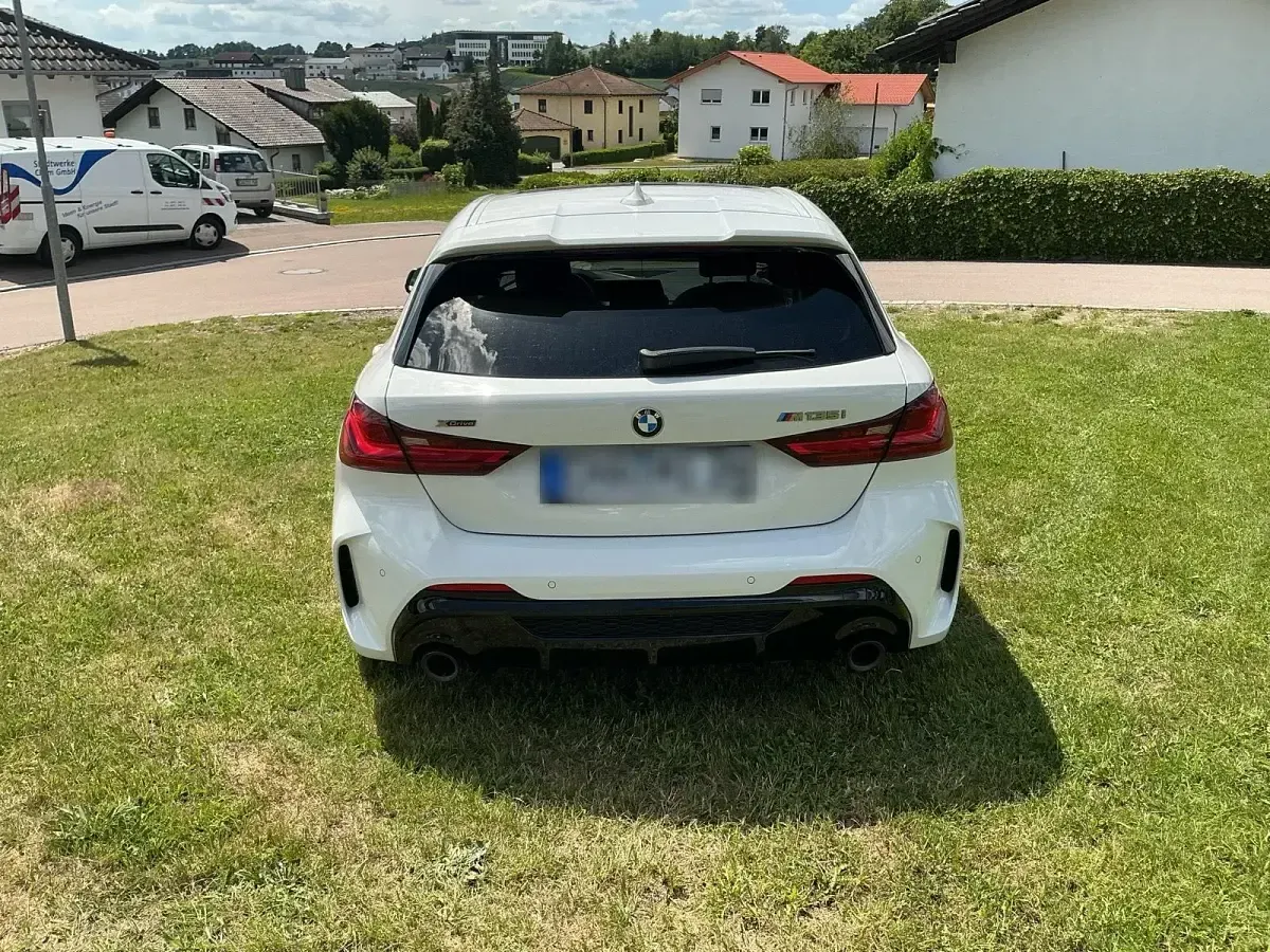 Gebraucht BMW 135 306 PS (225 kW) 2022 Weiß Kleinwagen