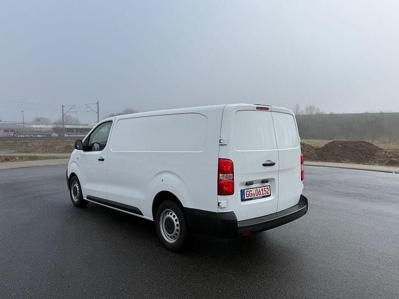 Gebraucht Peugeot Expert Premium 150 PS (110 kW) 2019 Weiß Van