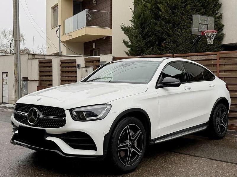 Weiß Gebraucht 2020 Mercedes GLC300 Coupé | 39.500 € (Fairer Preis) - Bild 1/4
