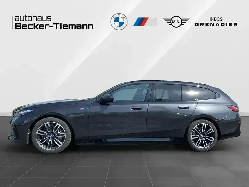 Gebraucht BMW i5 M Sport 250 kW (340 PS) 2024 Sophistograu brillanteffekt Kombi