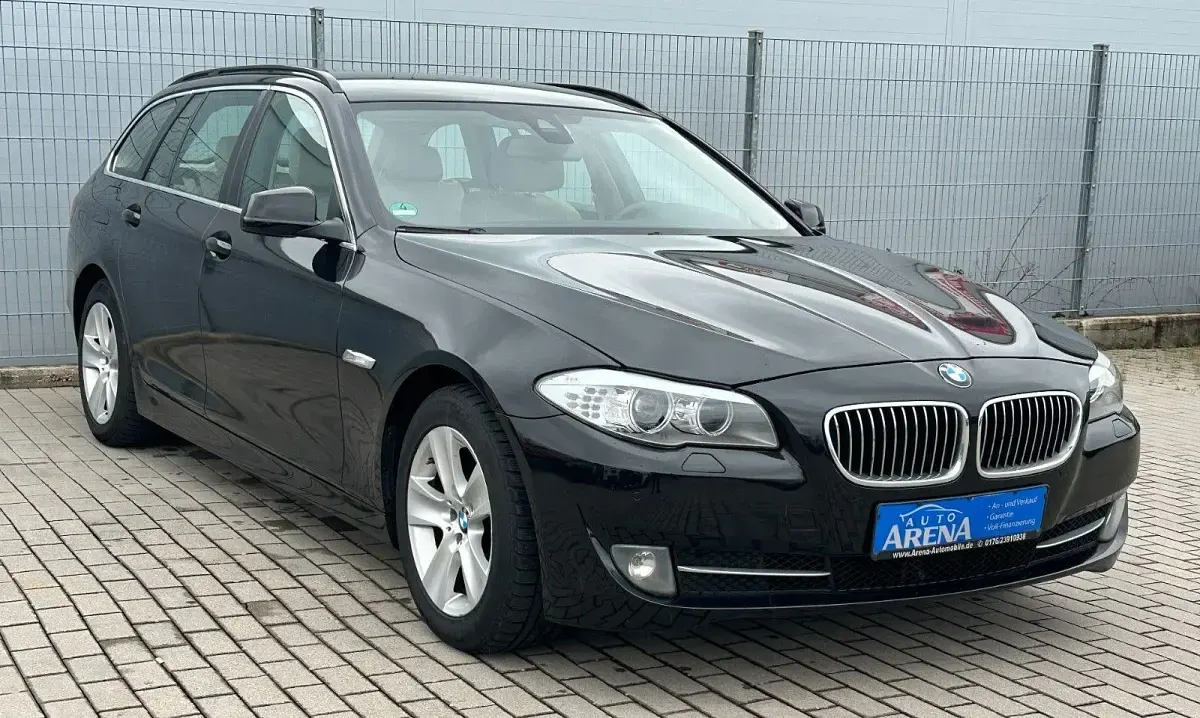 Gebraucht BMW 525 218 PS (160 kW) 2012 Schwarz Limousine