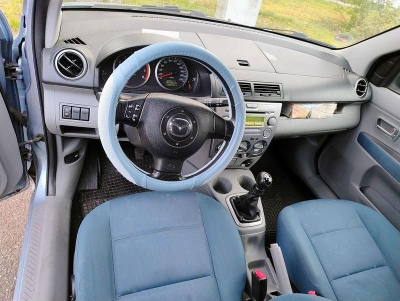 Second-hand Mazda 2 Active 80 CP (58 kW) 2005 Albastru Hatchback