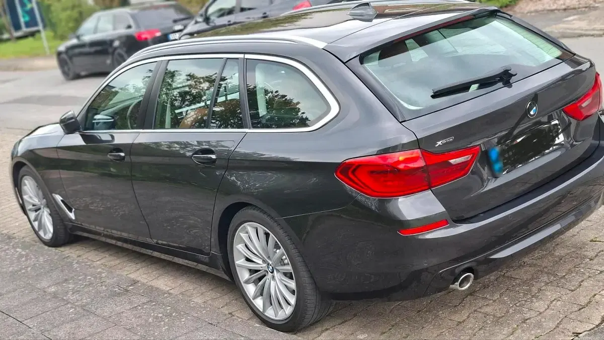 Gebraucht BMW 530 2019 Grau Kombi