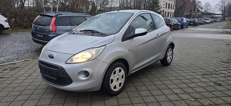 Gebraucht Ford Ka Trend 69 PS (50 kW) 2008 Silber Kleinwagen