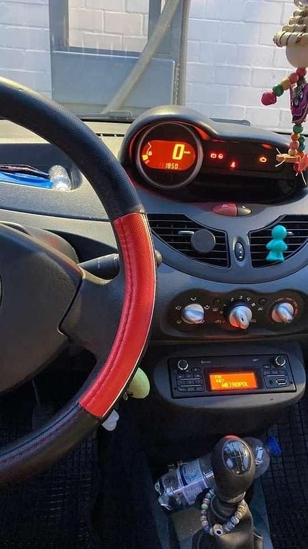 Gebraucht 2014 Renault Twingo Expression Kleinwagen | 2.500 € (Fairer Preis) - Bild 1/4