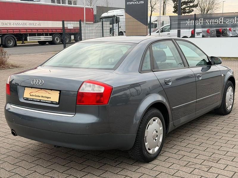 Gebraucht Audi A4 102 PS (75 kW) 2001 Grau Limousine
