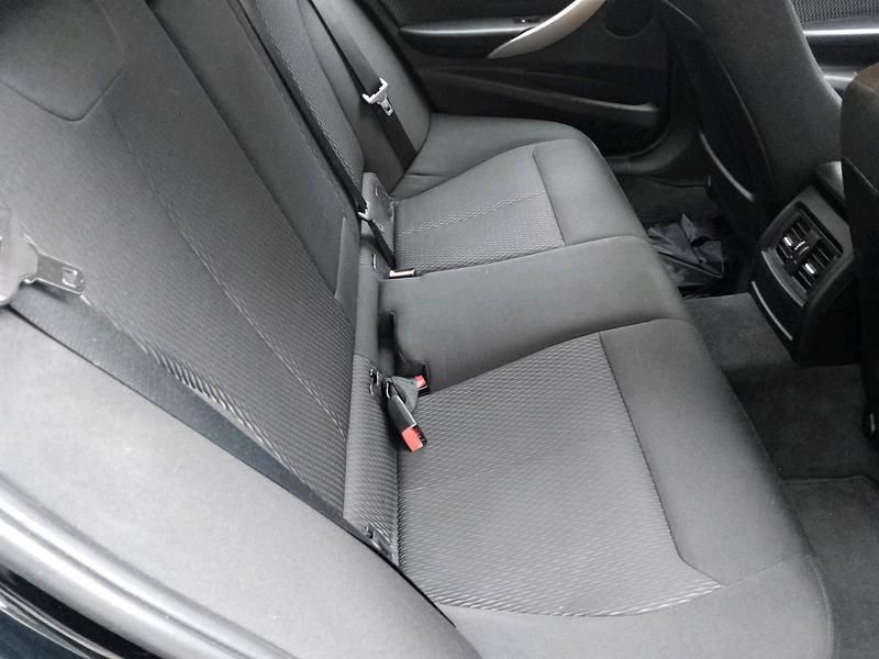 Gebraucht BMW 320 184 PS (135 kW) 2015 Schwarz Kombi