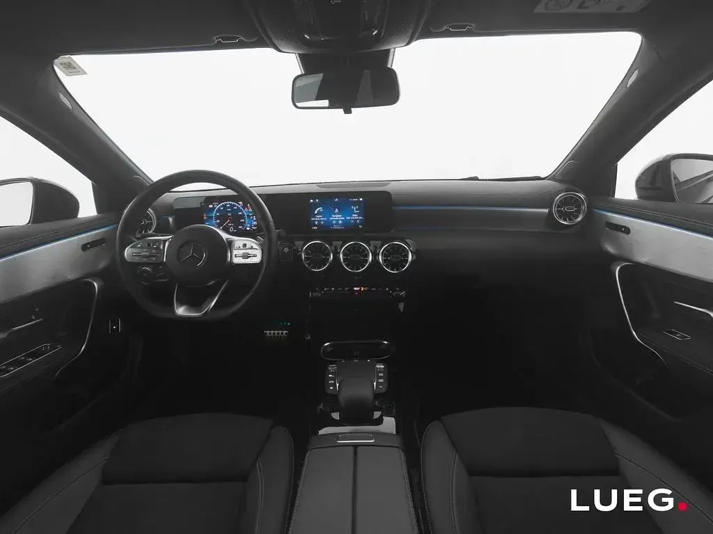 Gebraucht Mercedes A250 AMG 218 PS (160 kW) 2021 Schwarz Limousine