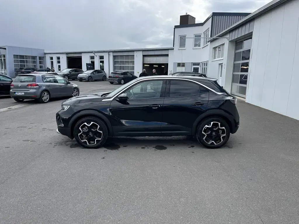 Gebraucht Opel Mokka-e Ultimate 100 kW (136 PS) 2023 Schwarz SUV