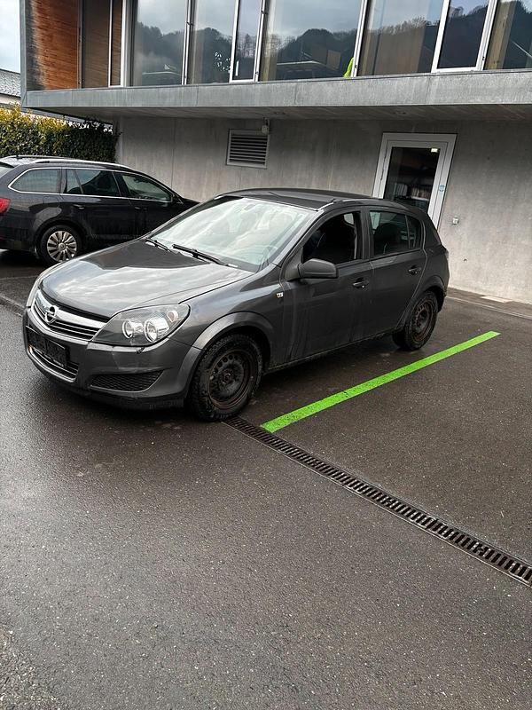 Gebraucht Opel Astra 90 PS (66 kW) 2009 Grau Kleinwagen