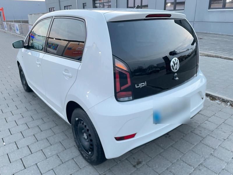 Second-hand VW up! Move 75 CP (55 kW) 2018 Alb Hatchback