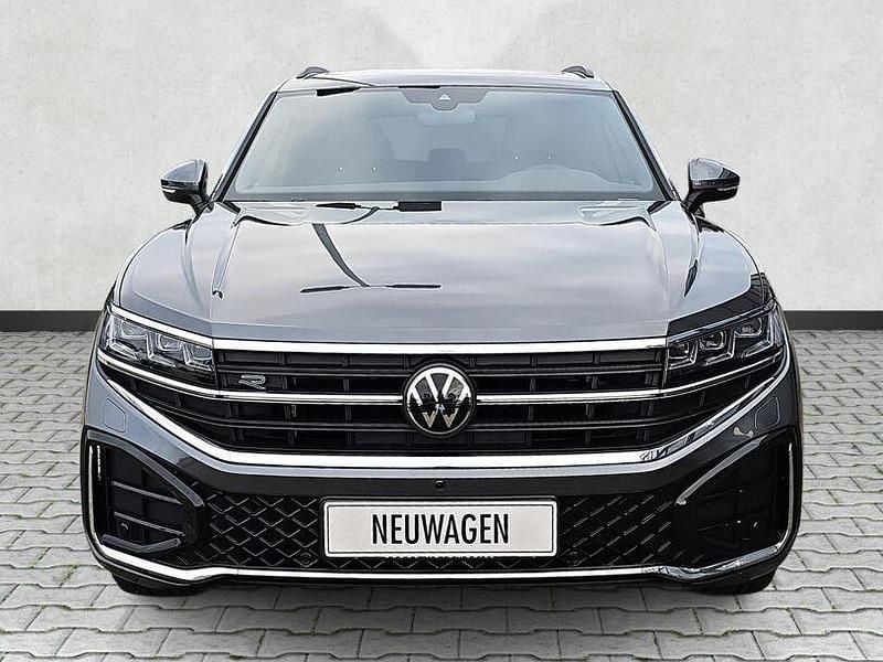 Neu VW Touareg R-line 286 PS (210 kW) 2025 Siliziumgrau metallic SUV