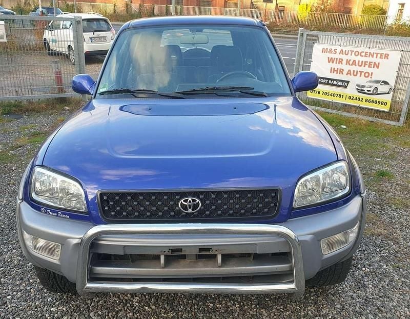 Blau Gebraucht 2000 Toyota RAV4 SUV | 3.499 € (Superpreis) - Bild 1/4