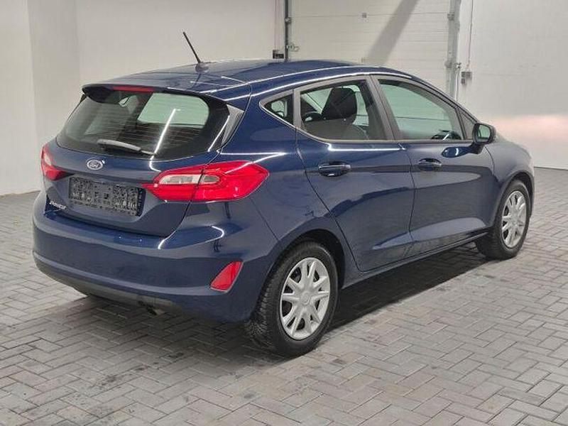 Gebraucht Ford Fiesta 101 PS (74 kW) 2017 Blazerblau Kleinwagen