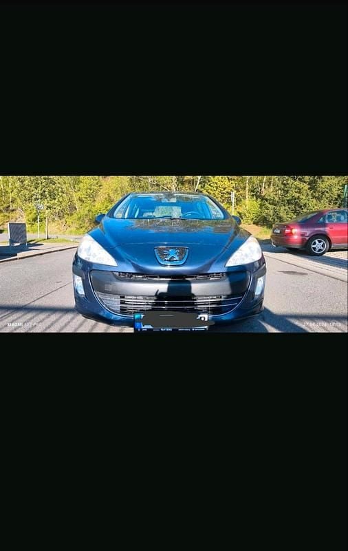 Gebraucht Peugeot 308 120 PS (88 kW) 2008 Andere farben Limousine