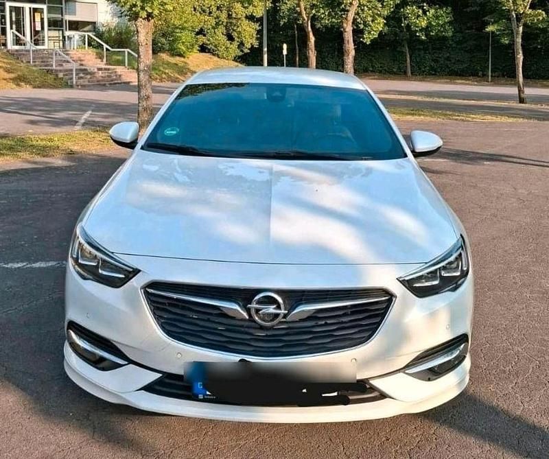 Gebraucht Opel Insignia Edition 170 PS (125 kW) 2017 Weiß Limousine