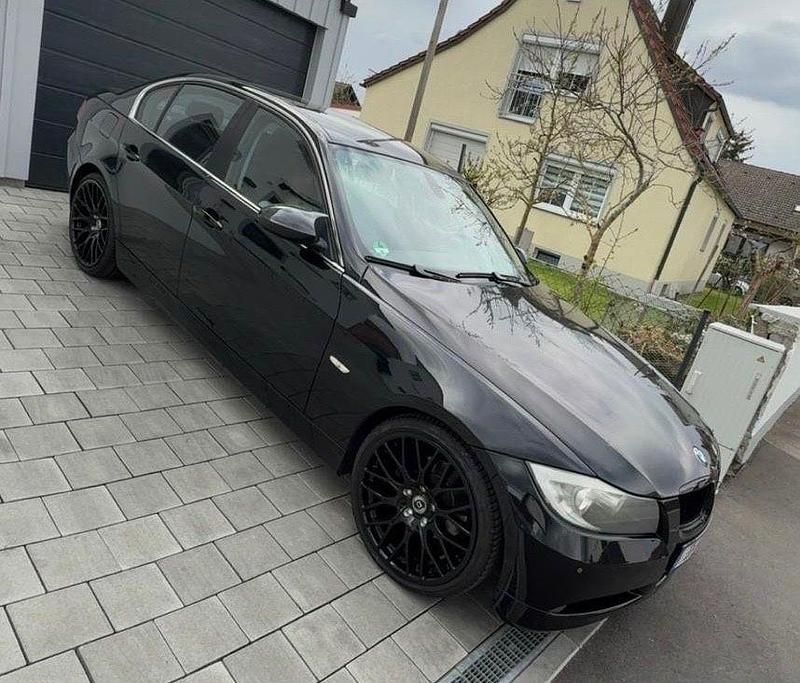 Schwarz Gebraucht 2007 BMW 325 Limousine | 7.000 € (Fairer Preis) - Bild 1/4