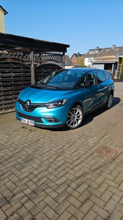 Blau Gebraucht 2022 Renault Grand Scénic IV Equilibre Van / Kleinbus | 21.990 € (Fairer Preis) - Bild 1/4
