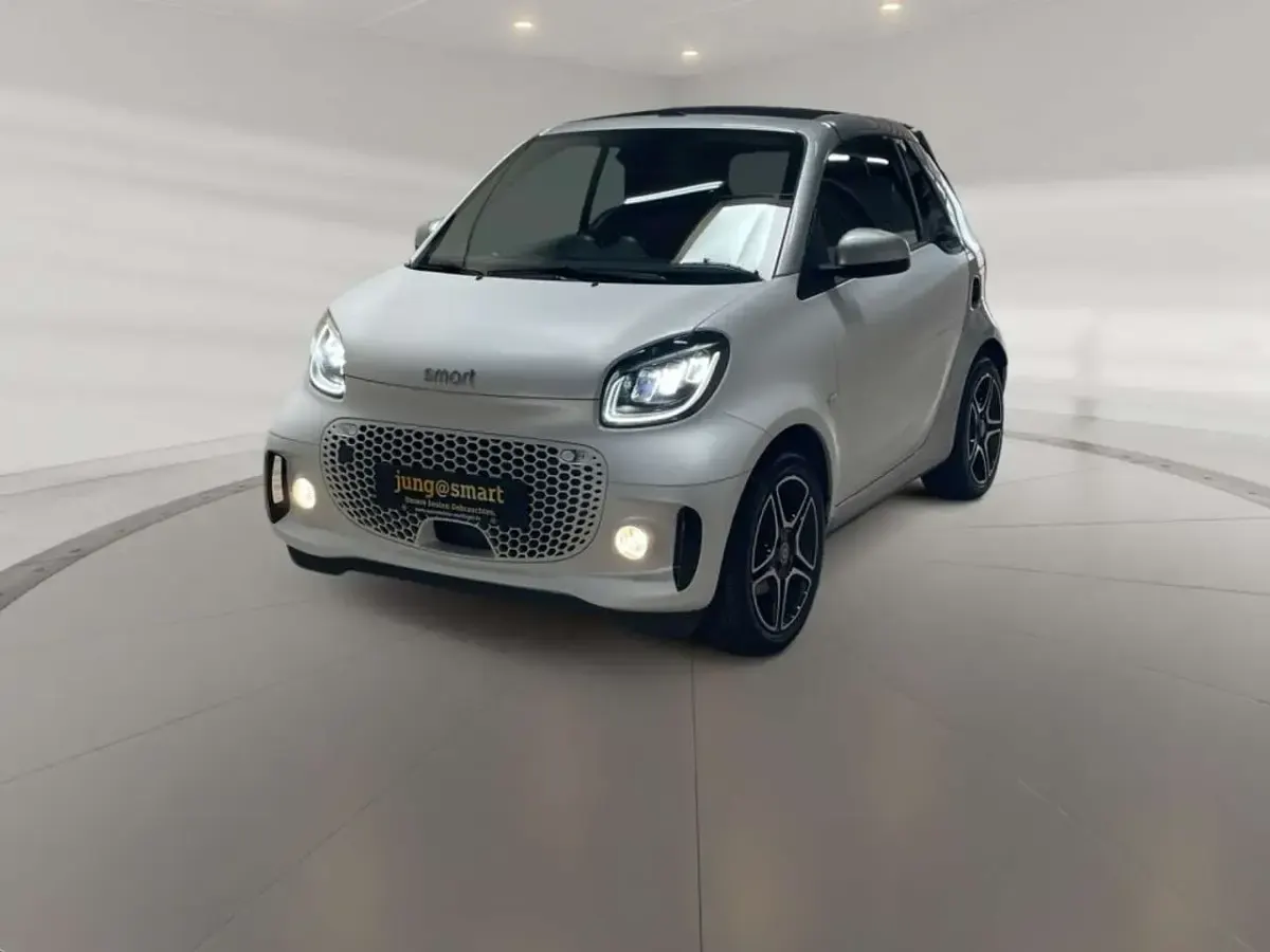 Gebraucht Smart ForTwo Electric Drive Exclusive 60 kW (82 PS) 2024 Weiß Cabrio