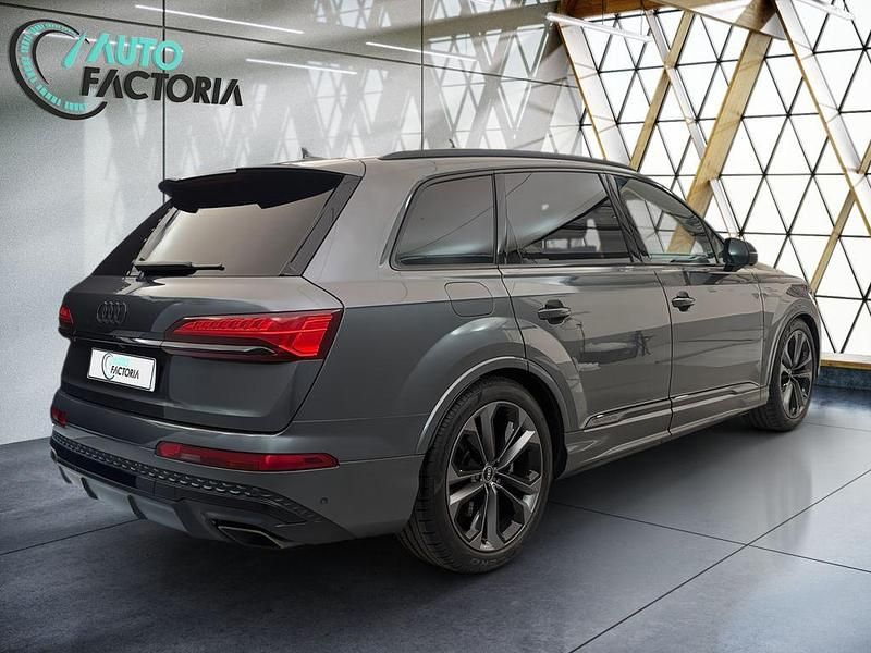 Gebraucht Audi Q7 Sport 290 PS (213 kW) 2024 Gris daytona SUV