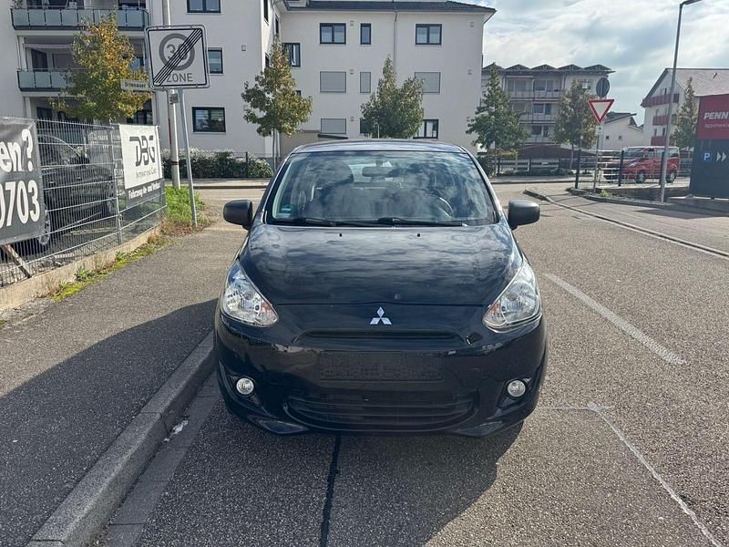 Schwarz Gebraucht 2015 Mitsubishi Space Star Classic Collection Kleinwagen | 2.990 € (Superpreis) - Bild 1/4