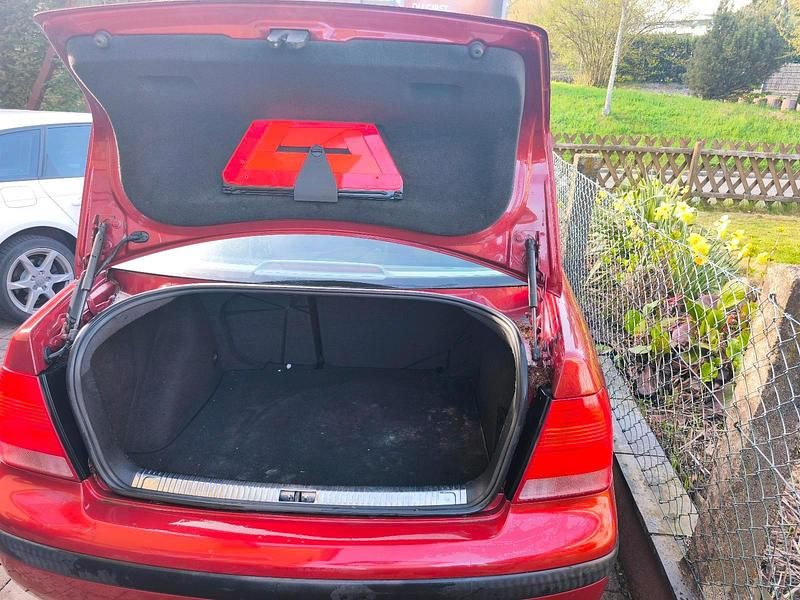 Brugt VW Golf III 101 HK (74 kW) 1999 Rød Sedan