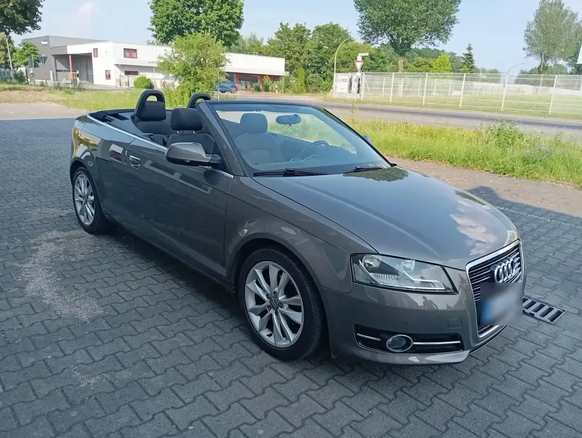 Gebraucht Audi A3 Cabriolet 160 PS (117 kW) 2011 Braun Cabrio
