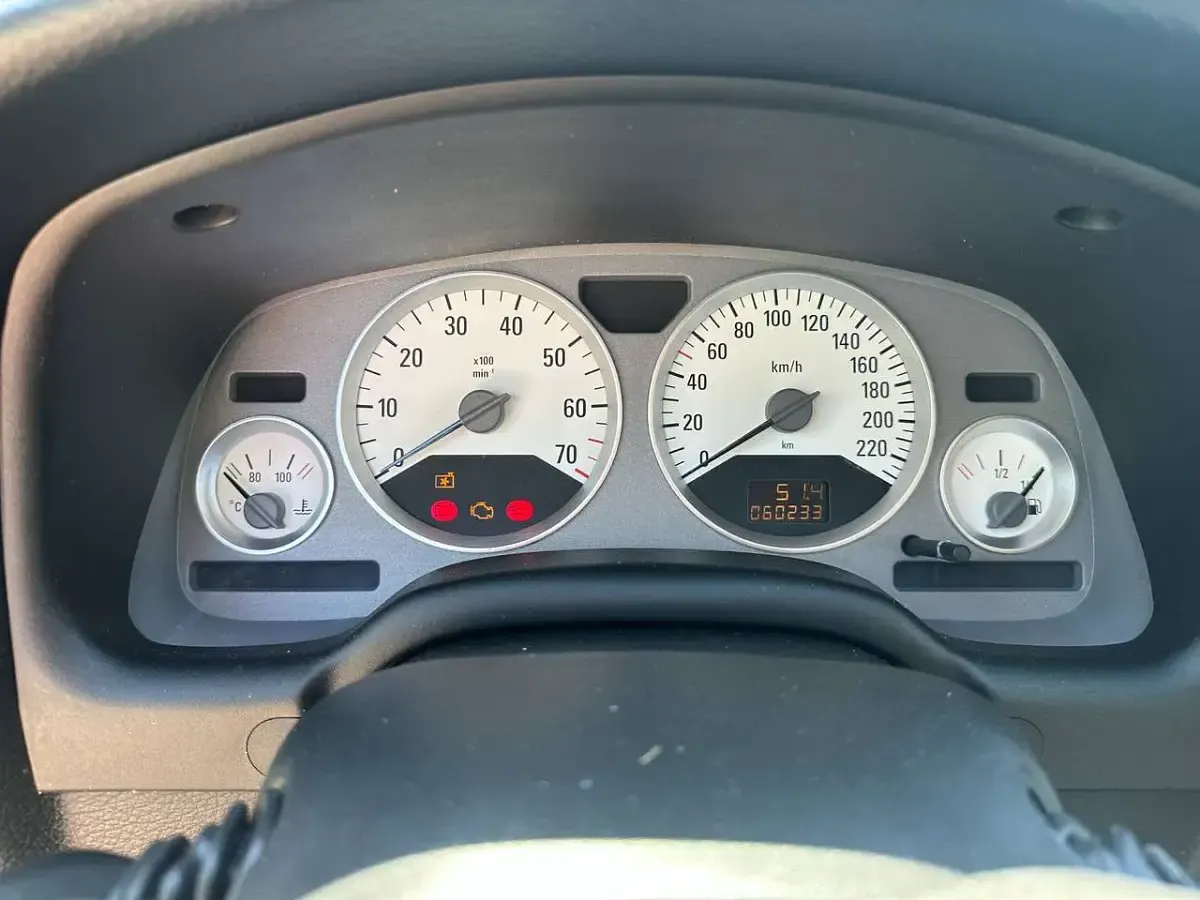Gebraucht Opel Astra 235 PS (172 kW) 2000 Rot Coupé