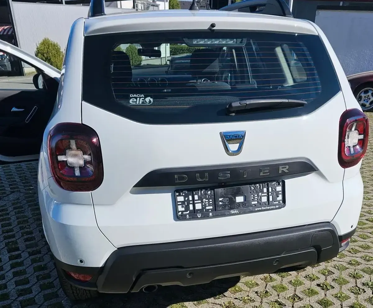 Używany Dacia Duster 125 KM (91 kW) 2018 Biały SUV