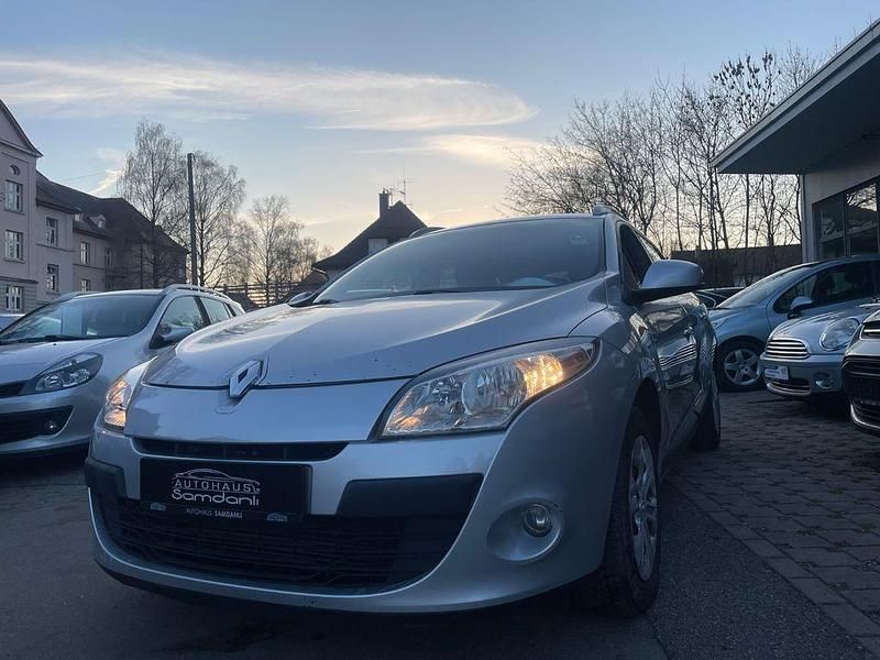 Gebraucht Renault Mégane III Expression 106 PS (77 kW) 2010 Grau Limousine