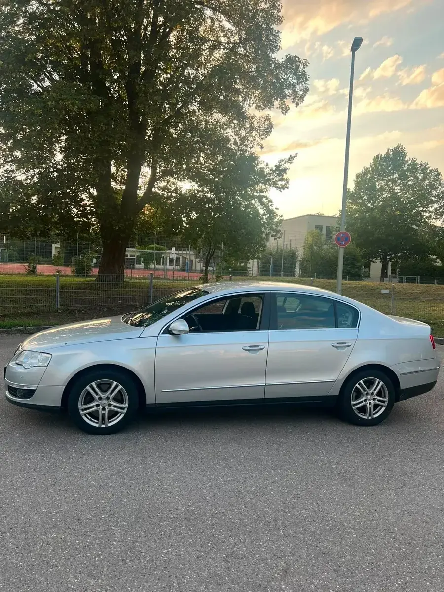 Gebraucht VW Passat 170 PS (125 kW) 2008 Silber Limousine